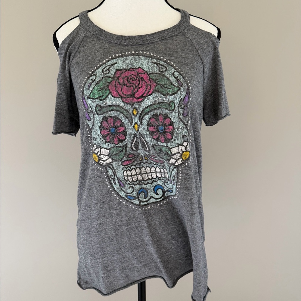 Chaser Gray Cold-Shoulder Tee with Colorful Sugar Skull